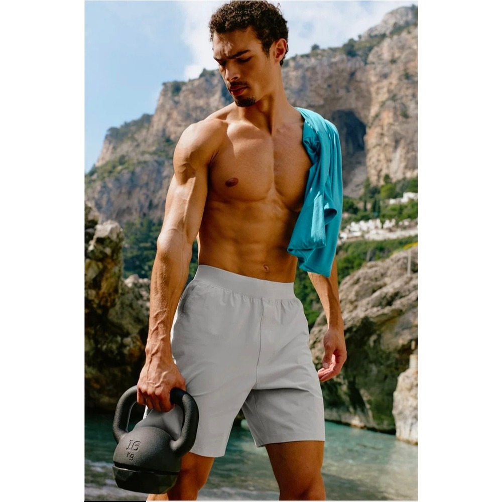 Alo Yoga 7 Inch Traction Short Titanium  Athletic Atheleisure Premium Gym